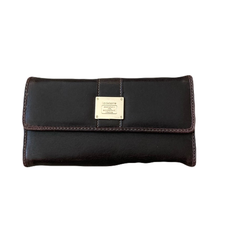 Liz Claiborne Heritage Flats Basics chocolate wallet
